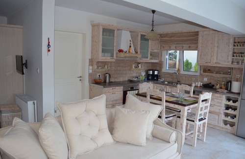 Egira Apartamento | Blue Ark Aigeira Flat & Studio