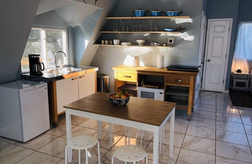 Dripping Springs Casa | Blue Barn Guesthouse