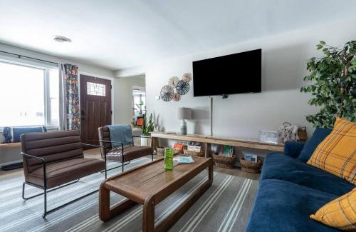 Delavan Lake Casa | Blue Beach Cottage