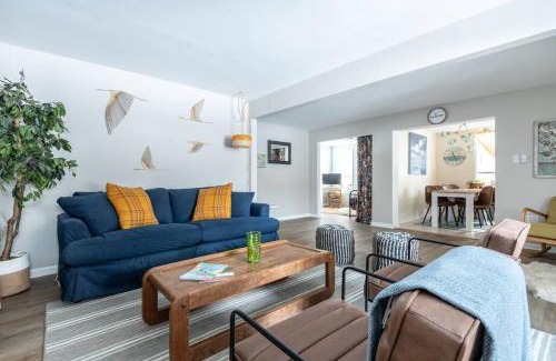 Delavan Lake Casa | Blue Beach Cottage