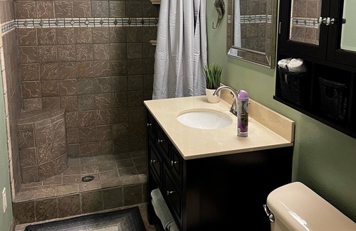 Longtown Cabina | Blue Beach House Retreat -WATERFRONT PROPERTY