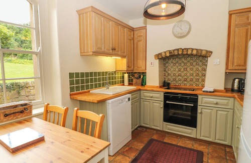 Biddestone Cabaña | BLUE BELL, pet friendly, luxury holiday cottage in Colerne