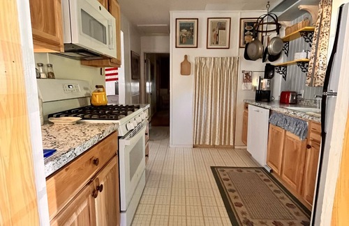 Bay View Cabaña | Blue Belle Cottage in Bay View
