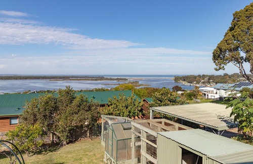 Mallacoota Casa | Blue Bird coastal retreat