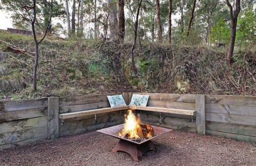 Sawmill Settlement Casa | Blue Bird Cottage