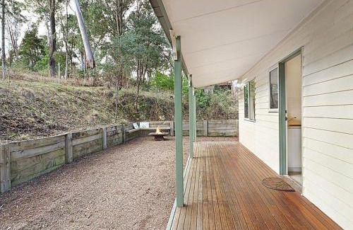 Sawmill Settlement Casa | Blue Bird Cottage