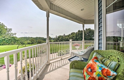 Shipshewana Casa | Blue Birds Perch Stunning Home on Private Hilltop