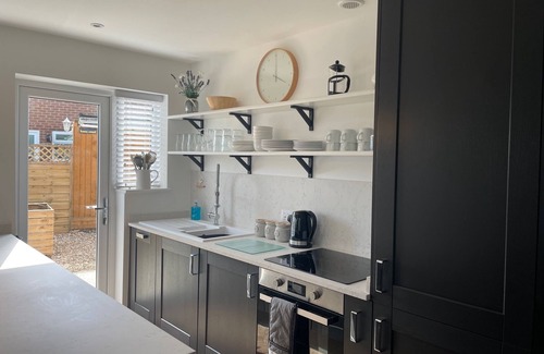 Sutton-on-Sea Cabaña | Blue Boat Cottage, Sutton on Sea - beautiful, dog friendly, cosy cottage
