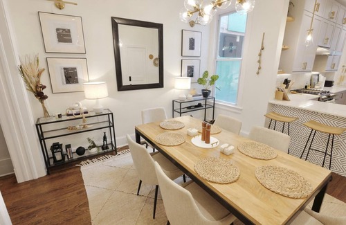 Eckington Casa | Blue Brick Haven in Union Market - Parking