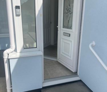 Thundersley Casa | Blue Bungalow