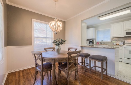 McKinney Cabaña | || BluE Bungalow || Centro de lujo McKinney