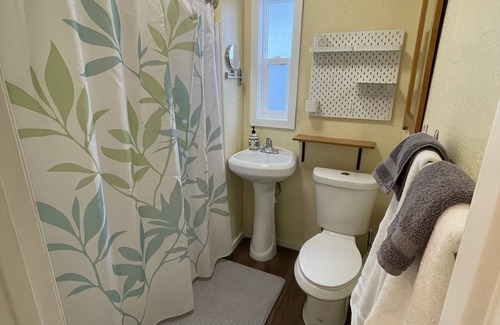 Pocatello Casa | Blue Bungalow Cozy and convent