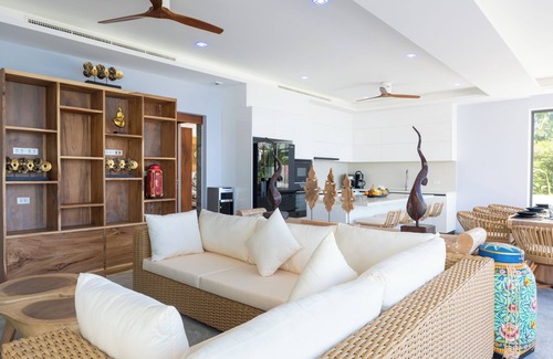 Lamai Villa | BLUE BUTTERFLY Luxury Pool Villa Koh Samui