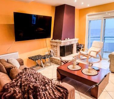 Kato Diminio Apartamento | BLUE CAVE LUXURY MAISONETTE View to the Corinthian Sea
