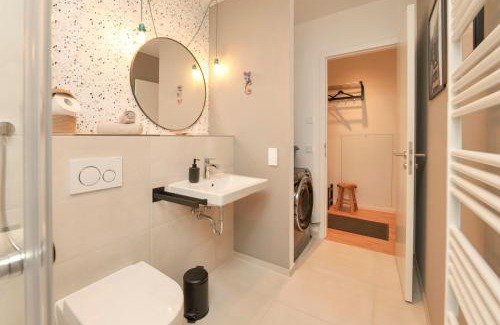 Schoenefeld Apartamento | Blue Chili 33 - Modernes & gemütliches Business Apartment am Airport BER