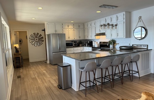 Crane Hill Casa | Blue Cottage at Sunset Cove, Bunk room 2 story dock! Best views!