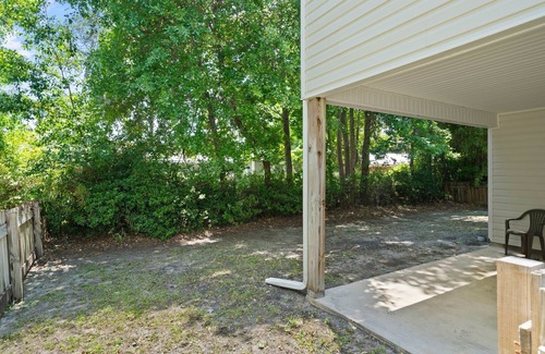 Country Club Estates Casa | Blue Dog Inn | 3 Bed, 2 Bath
