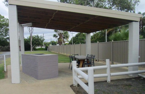 Yeppoon Apartamento | Blue Dolphin Caravan Park Yeppoon