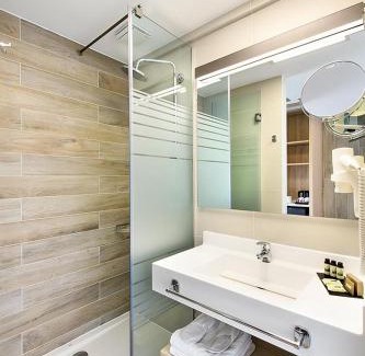 Ormilia Complejo | Blue Dolphin Hotel