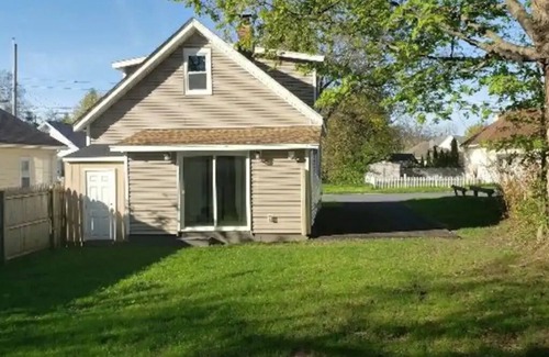 Village of Yorkville Casa | Blue Door Bungalow