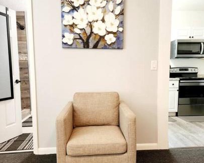 Lakeland Casa | blue door house grand studio
