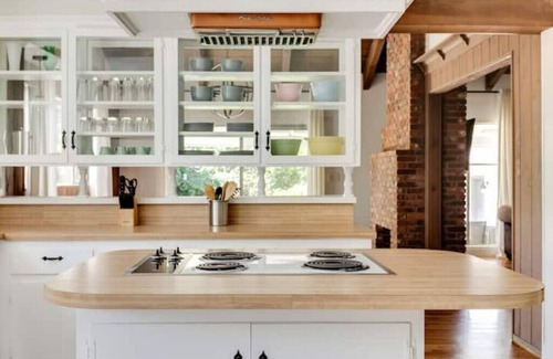 Valley Glen Casa | Blue Door Oasis -5 min to Universal & Hollywood