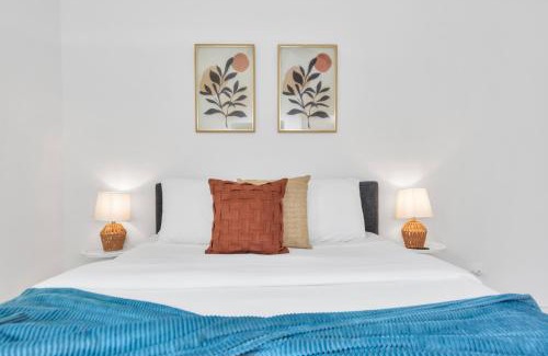 Greater East End Casa | Blue Dream Houston-10mins-Downtown- MinuteMaidPark