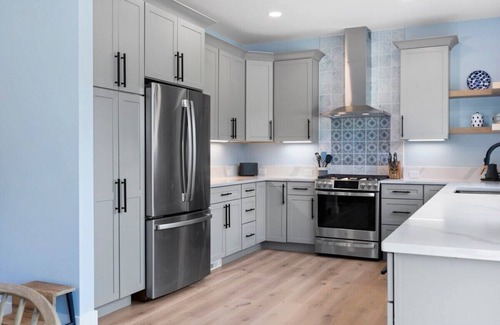 Glen Arbor Casa | Blue Dune Summary: Ne