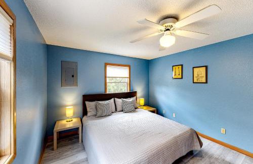 Frisco Casa | Blue Fish