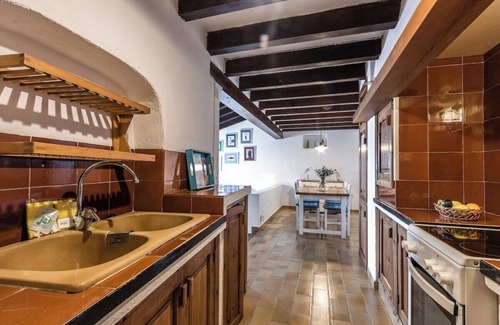 Cala San Vicente Chalet De Esquí | Blue fisherman house 3 By home villas 360