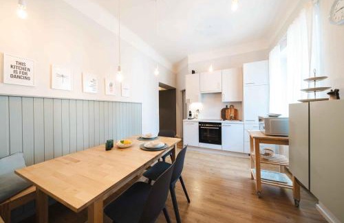 Geidorf Apartamento | Blue flat by GrazRentals best location & free parking