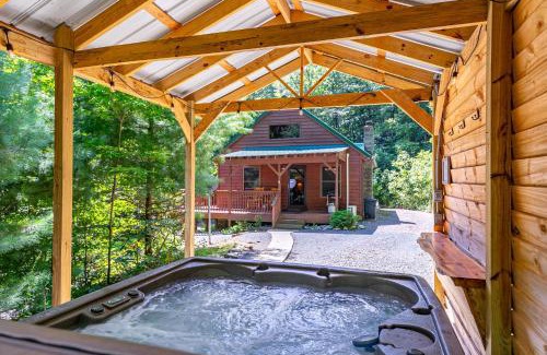 Lenoir Casa | Blue Flower Cabin