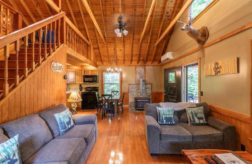 Lenoir Casa | Blue Flower Cabin