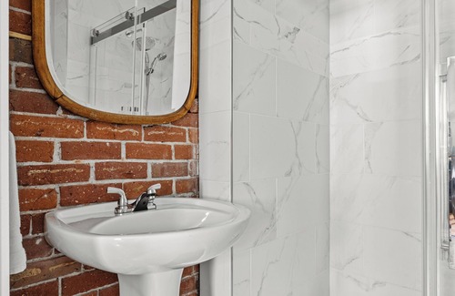 Downtown Halifax Apartamento | Blue George Suite Historic DT