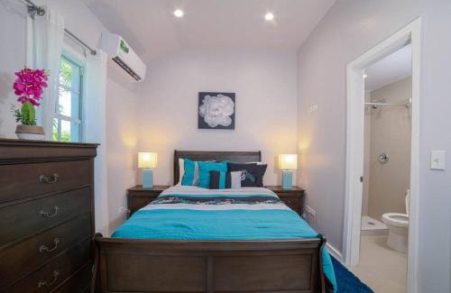 Buckleys Village Apartamento | Blue Haven (Mercy's Place)