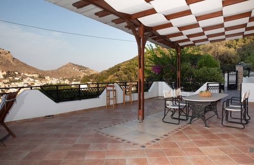 Leros Casa | Blue Heaven. Enjoy Sun and Magnificent View in a Peaceful Garden.