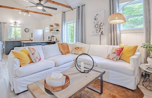 Central Frontenac Chalet De Esquí | Blue Heron- Bright 2 Bedroom Cottage