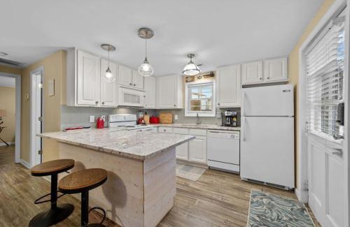 Albemarle Casa | Blue Heron Bungalow at Lake Tillery