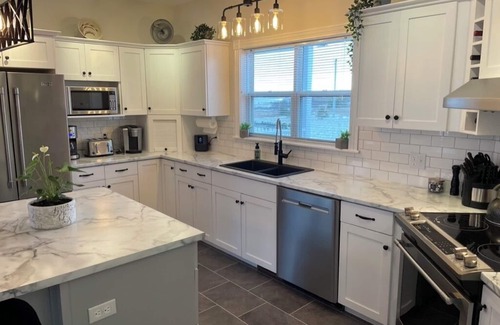 Springbrook Casa | Blue Heron House - a beautiful waterfront property near Cavendish