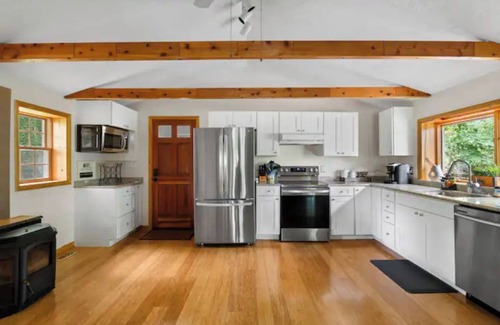 Valley Lee Casa | Blue Heron Retreat on the Water