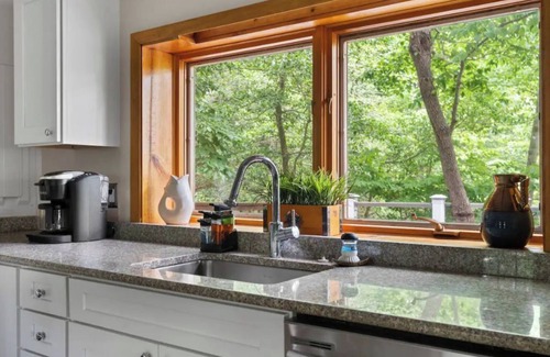 Valley Lee Casa | Blue Heron Retreat on the Water