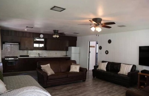 Garberville Apartamento | "Blue Heron" Suite River Access In Redwoods WiFi
