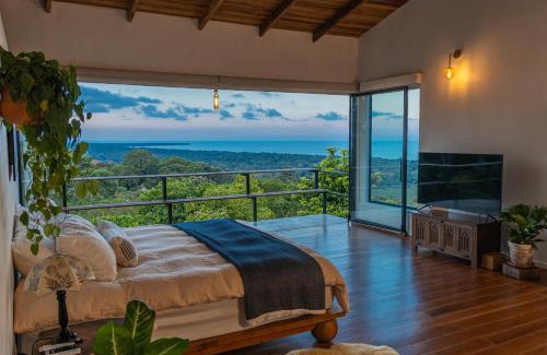 Hone Creek Casa | Blue Hill State Breathtaking 360 Ocean view