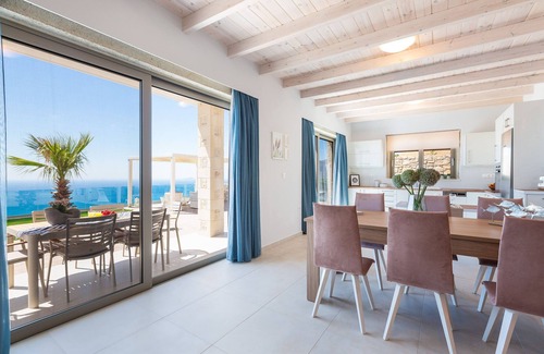 Zerviana Villa | Levanda azul, lujo, vista al mar y al atardecer, piscina infinita