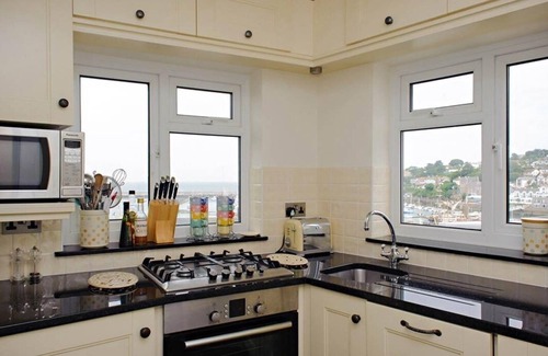 Brixham Cabaña | Blue Horizon