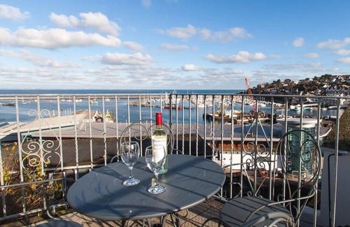 Brixham Cabaña | Blue Horizon