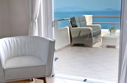 North Kynouria Apartamento | Blue Horizon - Sapphire Deluxe Sea View Suite