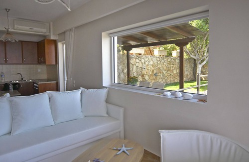 Astros Casa | Blue Horizon Suites