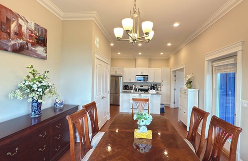 Gibsons Casa | Blue House