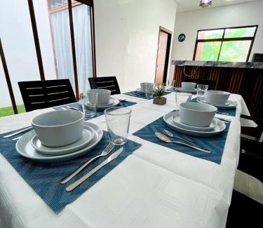 Bahía de la Academia Casa | Blue house